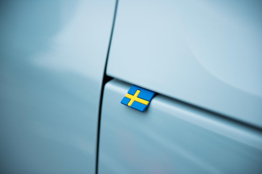 Детали экстерьера Volvo XC40 T4 Momentum 2018 года  (JP) (фото 9 из 13)